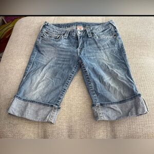 True Religion Size 30 Knee Length Embroidered Rainbow Shorts